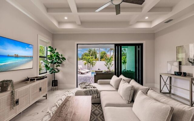 Coastal Sol by Boutiq