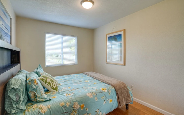 Vallejo Home w/ Spacious Deck, Hot Tub & Views