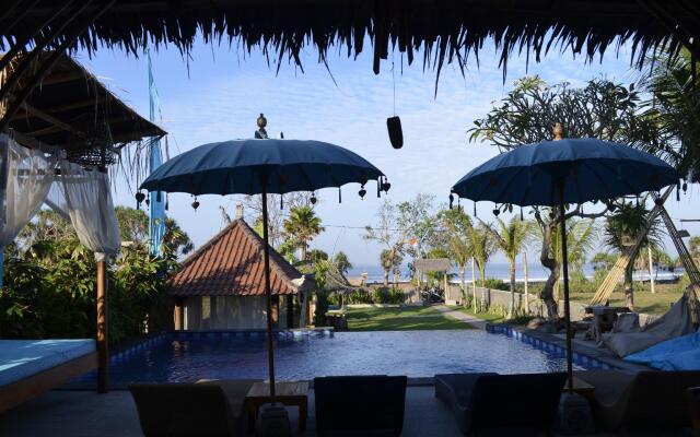 West Break Bali Medewi