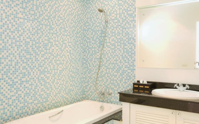 Ocean Breeze Resort & Apartments