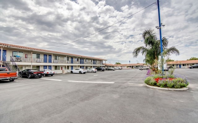 Motel 6 Manteca, CA