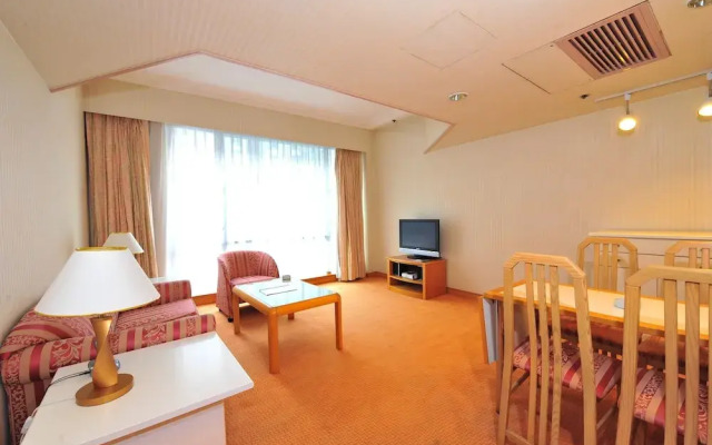 Grand Plaza