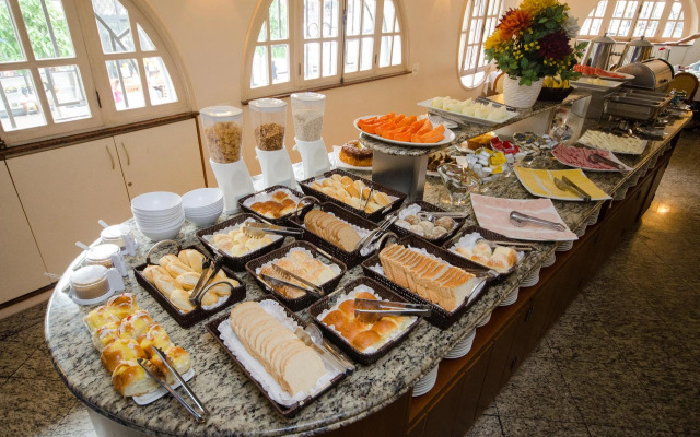 Hotel Monte Alegre