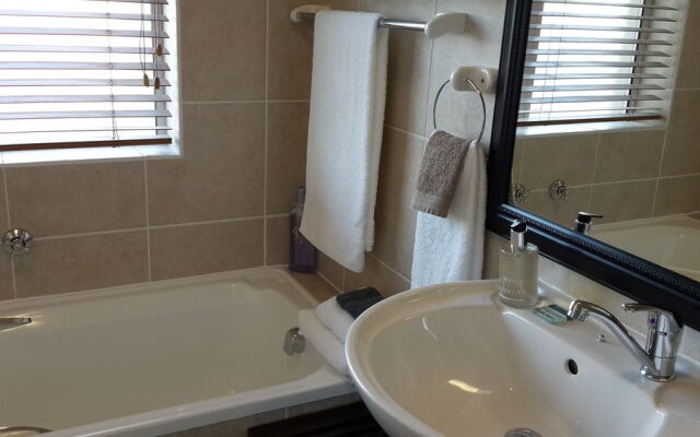 18 on Coral Apartment