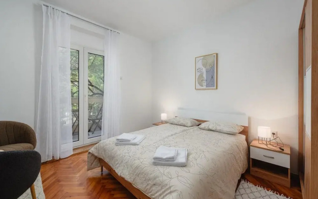 Pretty Apartment Near Golf Course