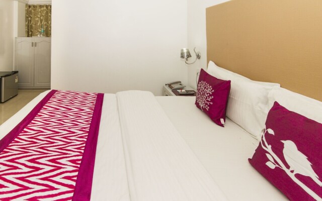OYO 347 Hotel Fiesta Grand