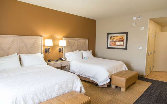 Hampton Inn & Suites Dodge City