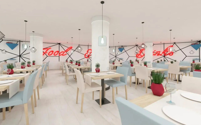 Palmanova Suites by TRH