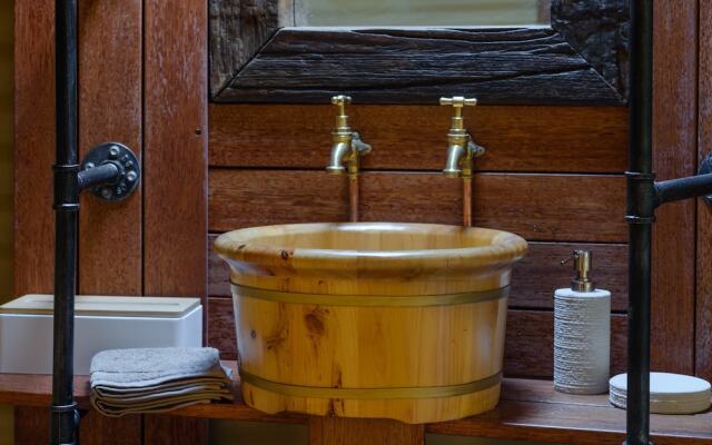 Glamping at Truffle Lodge