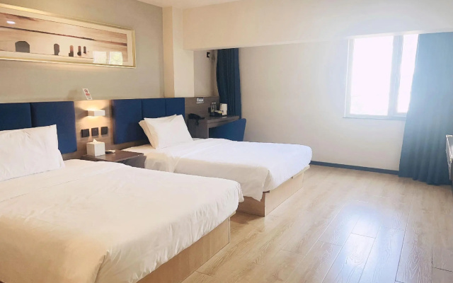 7 days superior hotel (Beijing Sanlitun Tuanjiehu metro station store) – Guest Rooms – Beijing