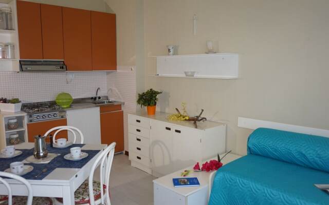 Great Apartment With Lift and Terrace - Beahost