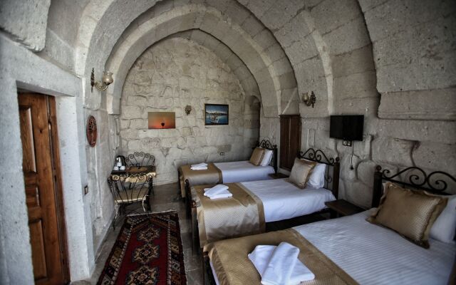 Emit Cave Hotel
