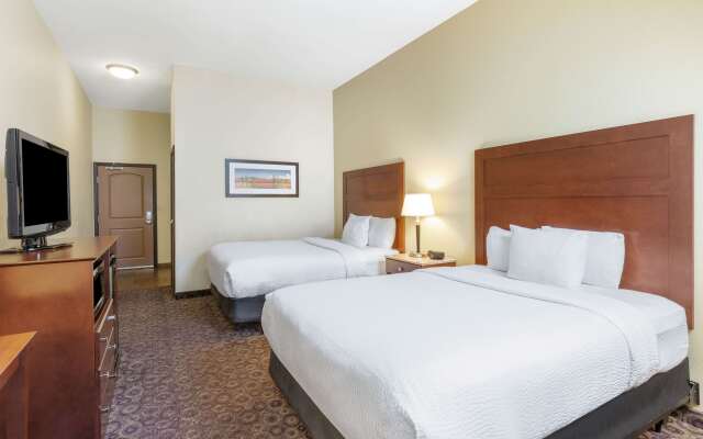 La Quinta Inn & Suites by Wyndham Las Vegas Airport South