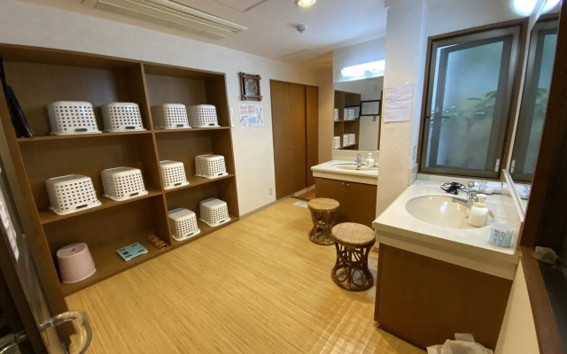 Atami Onsen GUEST HOUSE MEGUMI - Hostel