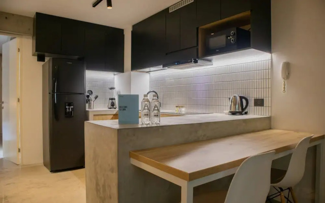 w Phenomenal 1BR w Balcony in Barranco