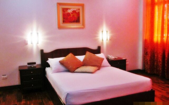 Macagang Hotel and Resort