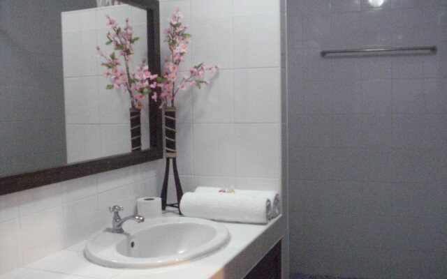 City Home Guest House