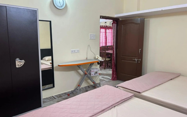 Home to explore Food, History & Shopping