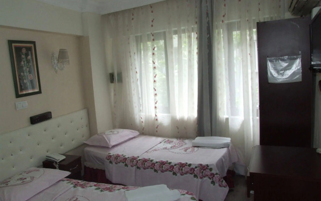 Artemis Old City Hotel