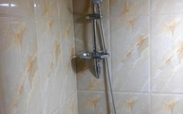 Home in Noneshvili str 1