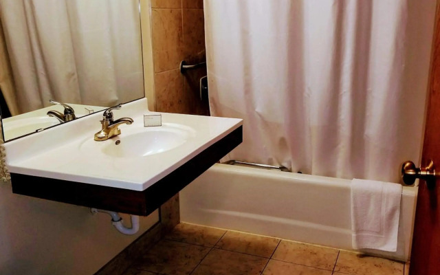 The Round Barn Lodge