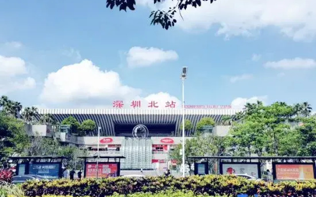 Chuyu Youth Buluo Inn (Shenzhen North Station Branch)