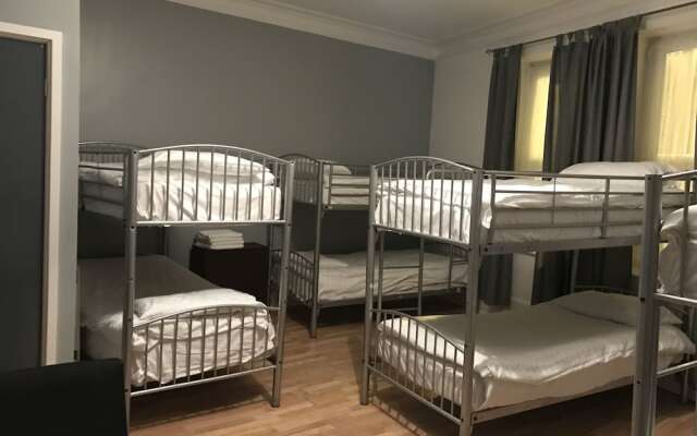 OYO Newcastle West