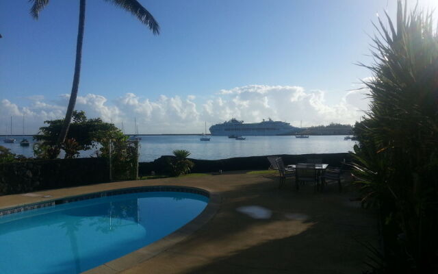 Hilo Reeds Bay Hotel