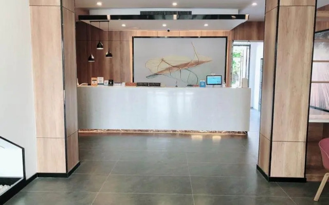 GreenTree Inn Express Jiangsu Changshu Qinhu Road