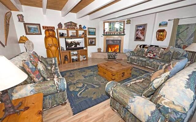 4221 Saddle Road by RedAwning