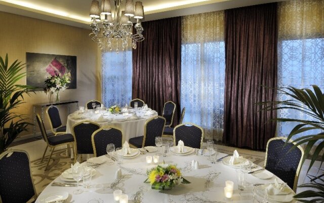 Hotel Ramada by Wyndham Downtown Dubai