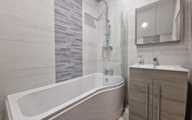 Dysa Clifton Apartments
