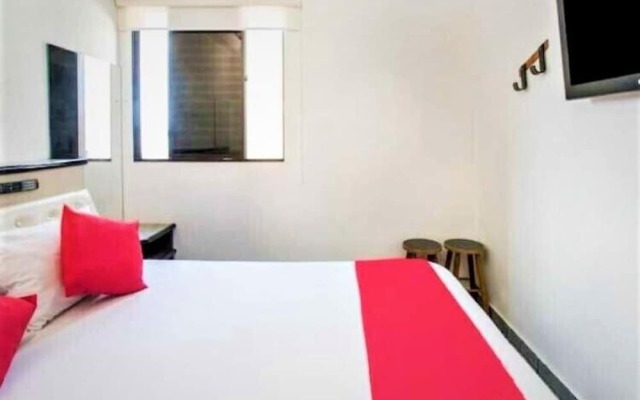 Hotel Memorial by OYO Rooms