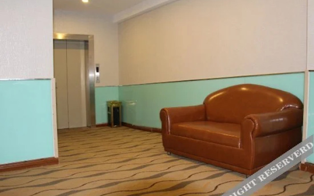Yijia Business Chain Hotel
