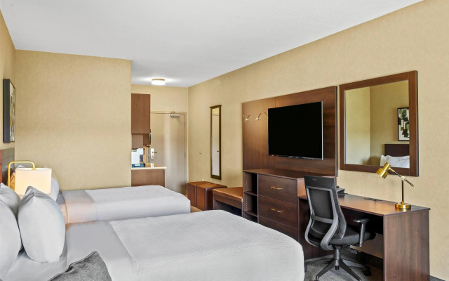 Ramada by Wyndham Drumheller Hotel & Suites