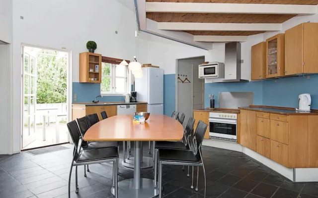 10 Person Holiday Home in Ebeltoft-by Traum