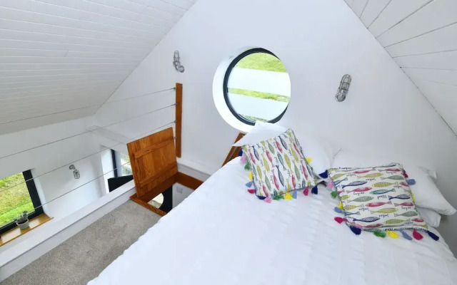 Water Edge House Boathouse