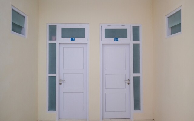 RedDoorz Syariah near Universitas Mercu Buana Kampus 2 Yogyakarta
