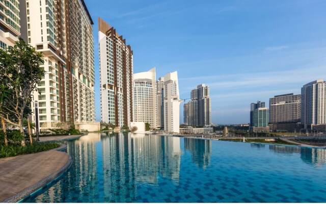 Puteri Cove Residence by Royce