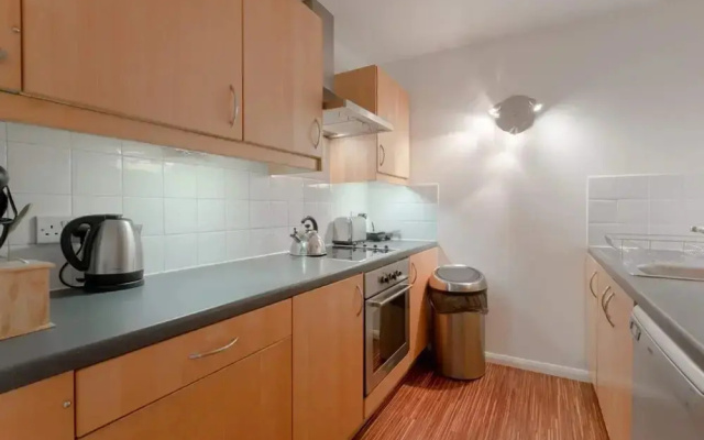 59 Chicksand Apartment