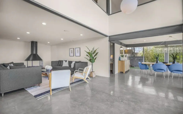 Solara Point - Sunset to Skyline With Pool & Epic Views