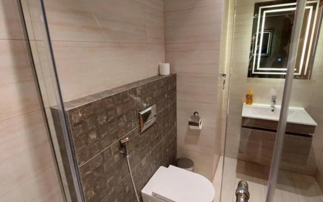 Luxury Studio - Damac Tower Amman