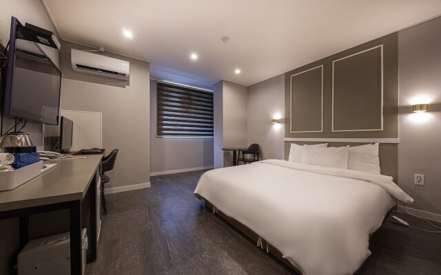 Wonju Hotel V