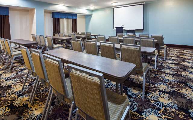 Best Western Plus Northwest Inn & Suites