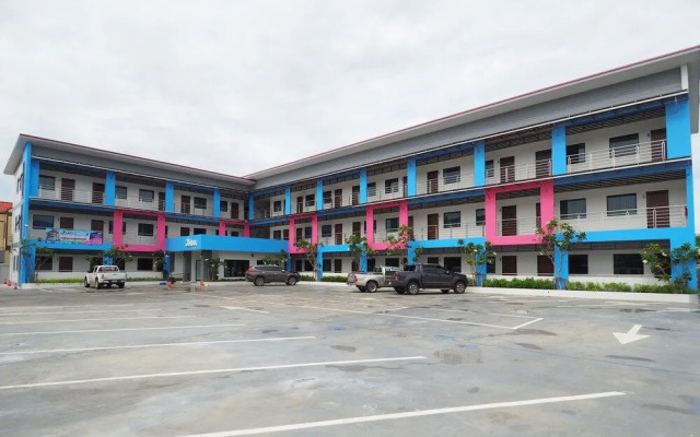 Waritthon Residence