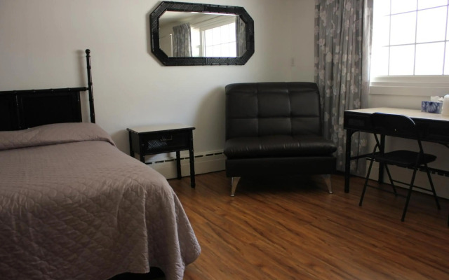 Stonehouse Motel and Restaurant