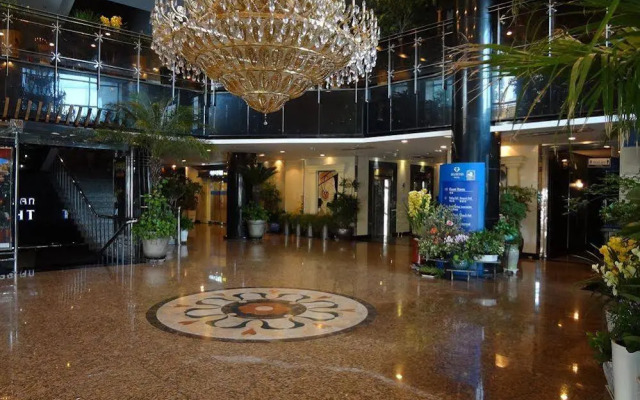 钻石酒店(Diamond Hotel)