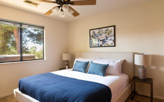 Glenoak by AvantStay | Sleeps 16! 4.5 Acres w/ Spa & Panoramic Man Views
