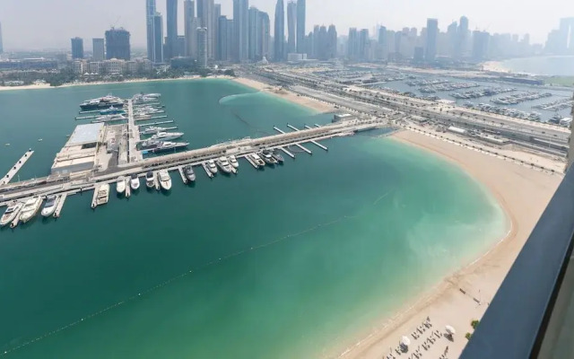 Modern 2BR Emaar Beachfront w Pvt Beach Access