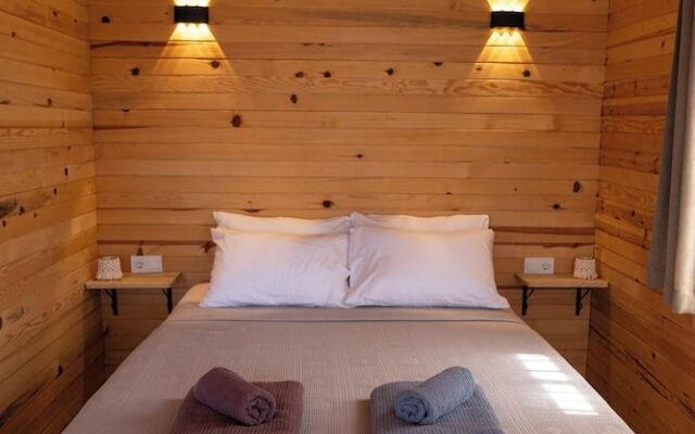 Goat Bungalow and Camping